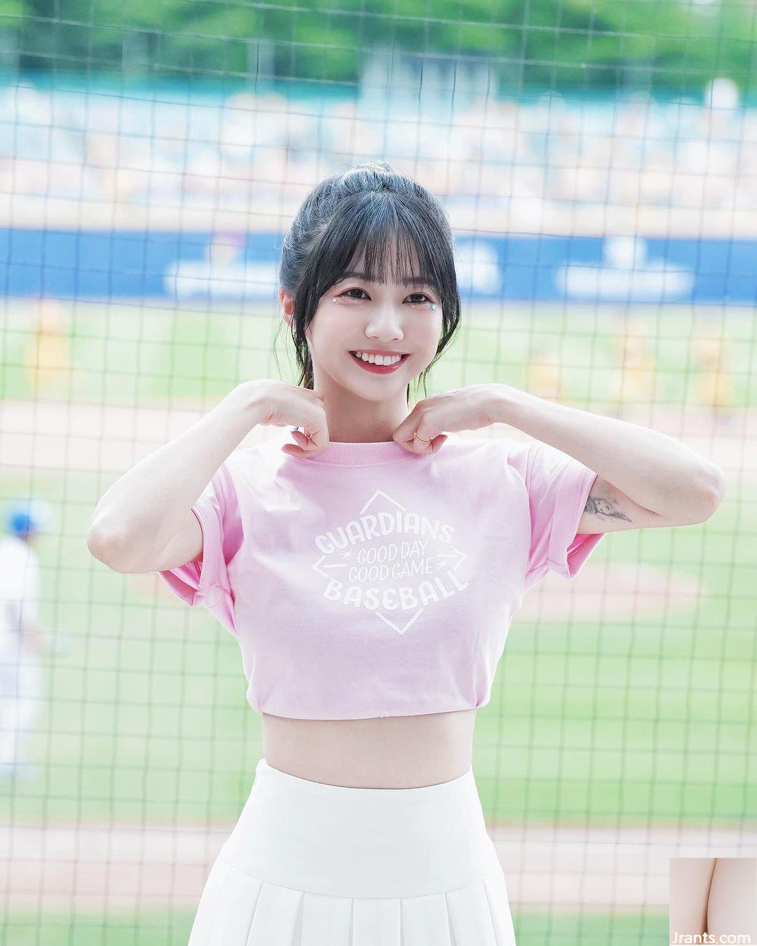 Đội cổ vũ mắt điện xinh đẹp ngọt ngào “Cimei” siêu ngọt ngào (20P) - Ảnh 8