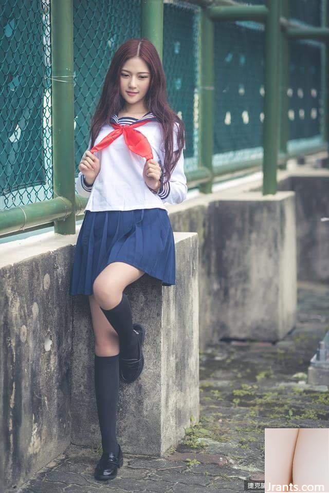 Ngực 32D, ngực và chân đẹp Tiancai ~ Xu Huiling ~ Ảnh selfie cắt thấp trên xe với đường sự nghiệp dài bắt mắt (50P+Facebook) (57P) - Ảnh 21