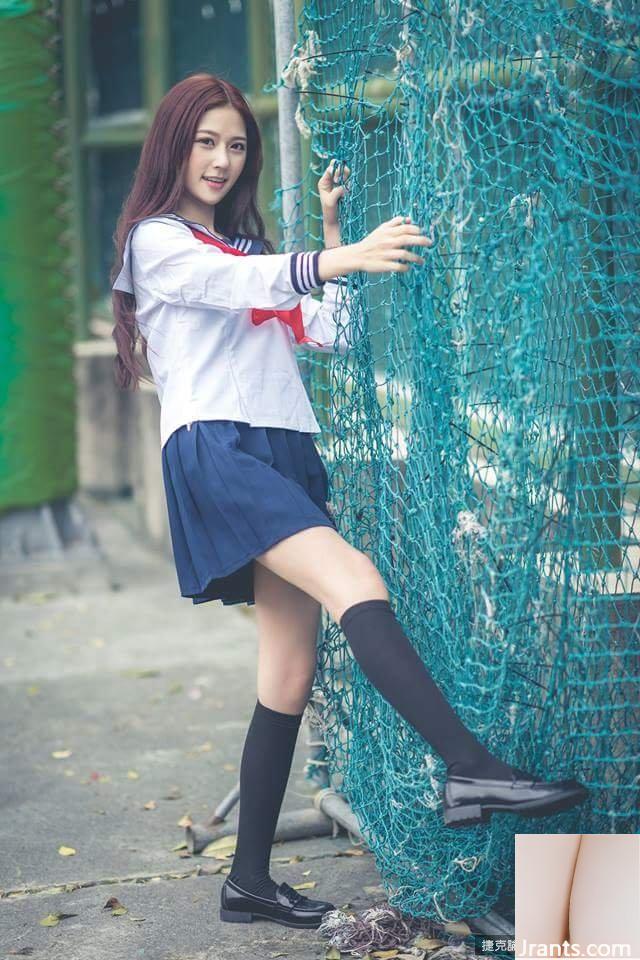 Ngực 32D, ngực và chân đẹp Tiancai ~ Xu Huiling ~ Ảnh selfie cắt thấp trên xe với đường sự nghiệp dài bắt mắt (50P+Facebook) (57P) - Ảnh 26