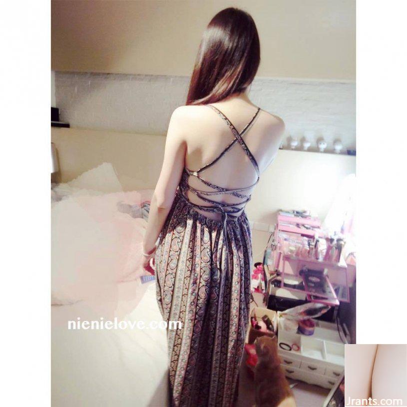 Bà chủ G-cup ~ Liu Liuning ~ selfie bikini đỏ nóng bỏng với vòng nâng tập trung và bộ ngực đẹp quá đầy đặn (69P) - Ảnh 12