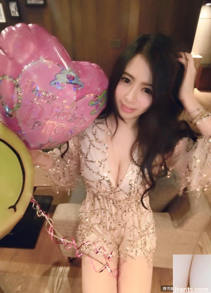 Bà chủ G-cup ~ Liu Liuning ~ selfie bikini đỏ nóng bỏng với vòng nâng tập trung và bộ ngực đẹp quá đầy đặn (69P) - Ảnh 36