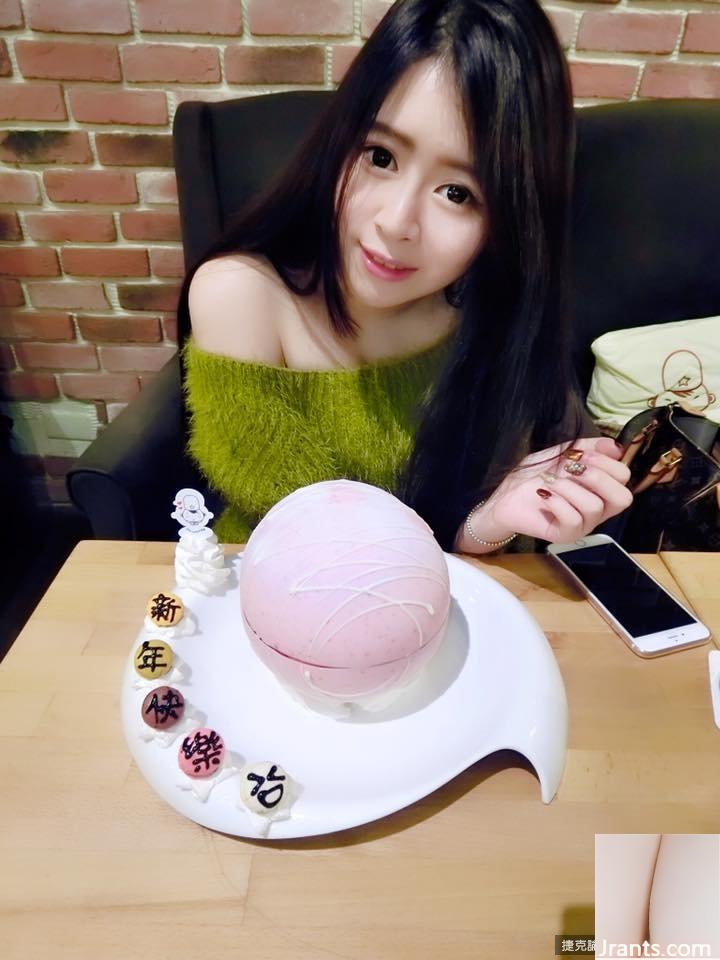 Bà chủ G-cup ~ Liu Liuning ~ selfie bikini đỏ nóng bỏng với vòng nâng tập trung và bộ ngực đẹp quá đầy đặn (69P) - Ảnh 55