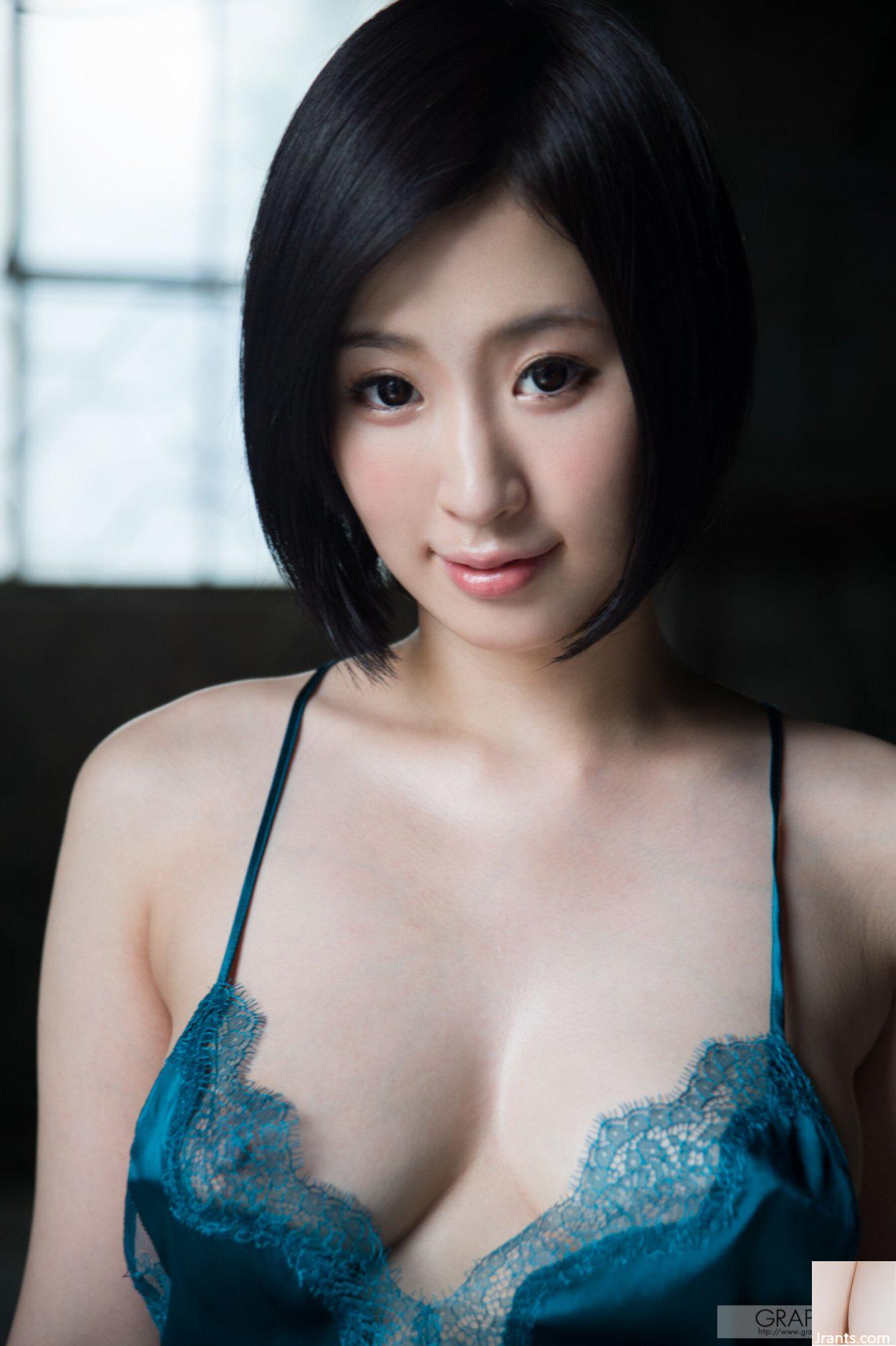 Imagasana (Graphis) “Hoa trà trắng” (2016-08-10) (142P) - Ảnh 24