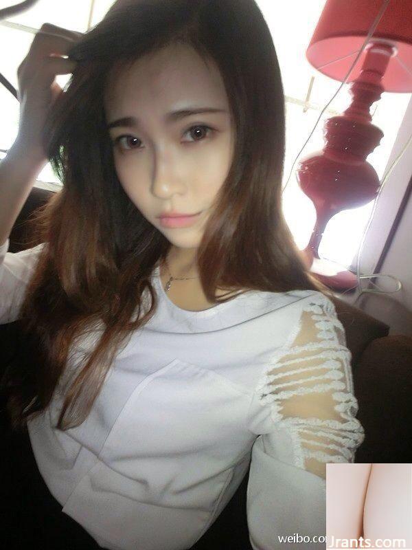 Với dáng người kiêu hãnh ~ Hu Qiqi B (48P) - Ảnh 47