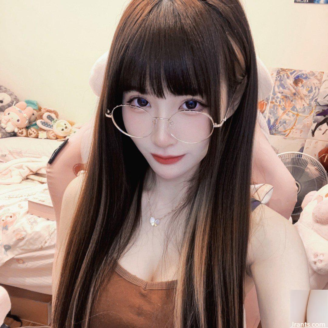 Ngoại hình ngọt ngào và bộ ngực đẹp nóng bỏng của “Power” thật đáng kinh ngạc (10P) - Ảnh 9