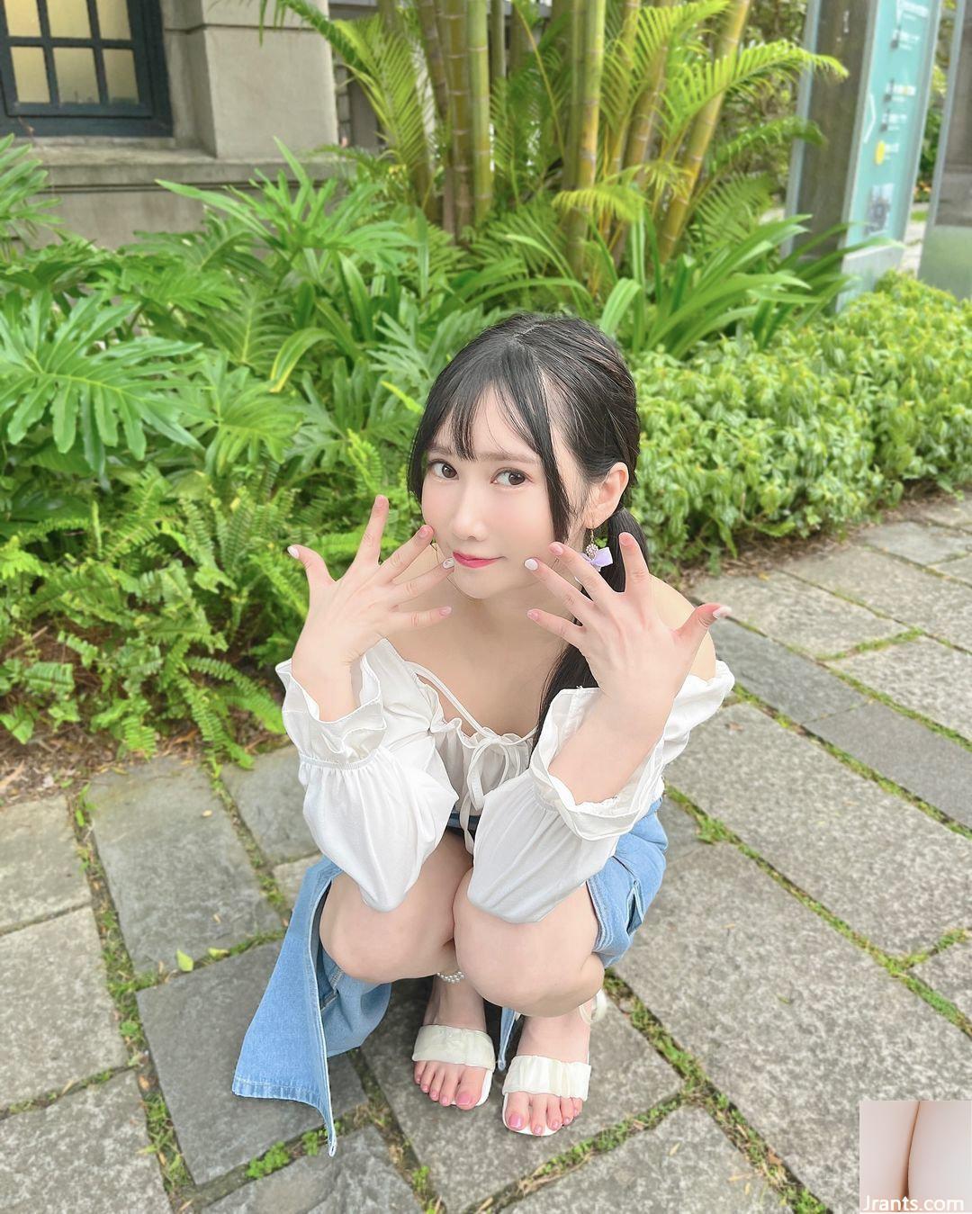 “You Huang Yuwen” có dáng người tuyệt vời và toát lên khí chất quyến rũ. Bộ áo tắm và bộ ngực đẹp rất cay (10P)