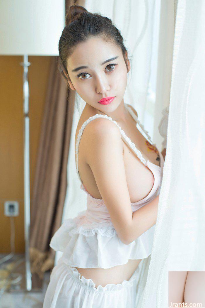 Thiếu nữ cô đơn Li Zixi trong bộ trang phục gợi cảm của SM với bộ ngực khủng và quyến rũ (59P) - Ảnh 42