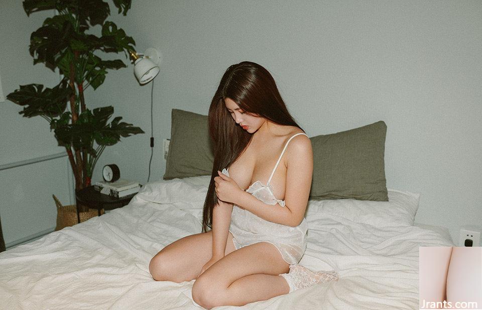 Bộ đồ ngủ xuyên thấu của Nalu trong phòng riêng vừa quyến rũ vừa quyến rũ (15P) - Ảnh 15