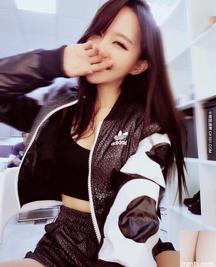 Thư ký OL cúp D của tôi làm việc như thế này ~ Kitty Chen Yujie ~ Làm sao sếp của tôi có thể chịu đựng được việc mặc thứ này khi lướt Internet (96P) - Ảnh 19