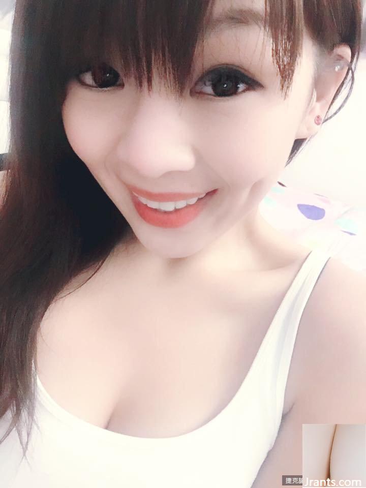 Tư vấn tài chính Cô gái xinh đẹp 32D~Xiangmi (Cheng Xiangting)~Bikini gợi cảm Show Sparks Hot Career Line (29P) - Ảnh 17