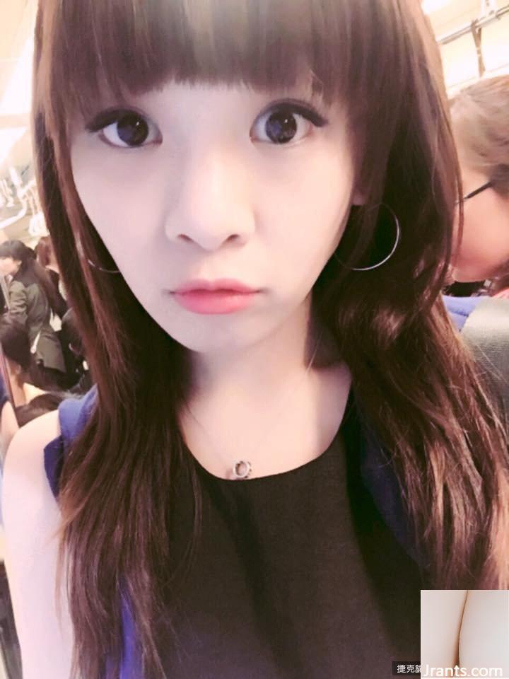 Tư vấn tài chính Cô gái xinh đẹp 32D~Xiangmi (Cheng Xiangting)~Bikini gợi cảm Show Sparks Hot Career Line (29P) - Ảnh 9