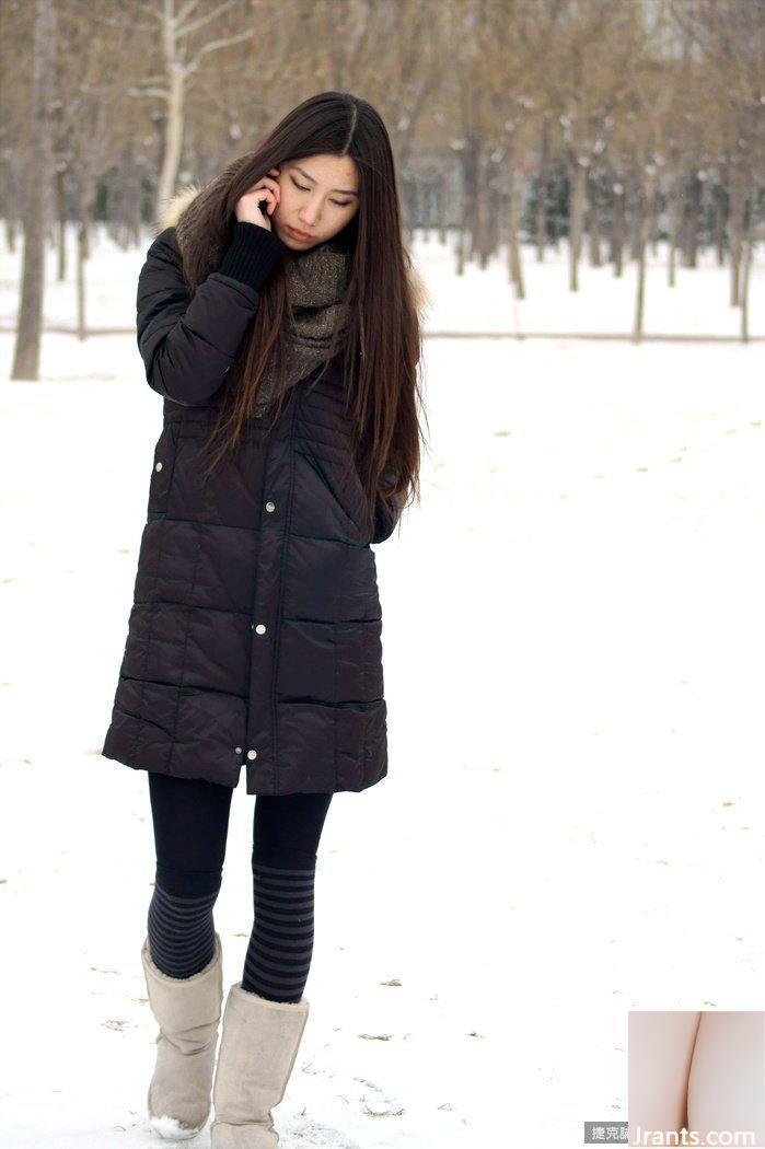 (Lulu) Đôi chân dài và độc đoán lộ ra ngoài (32P) - Ảnh 25