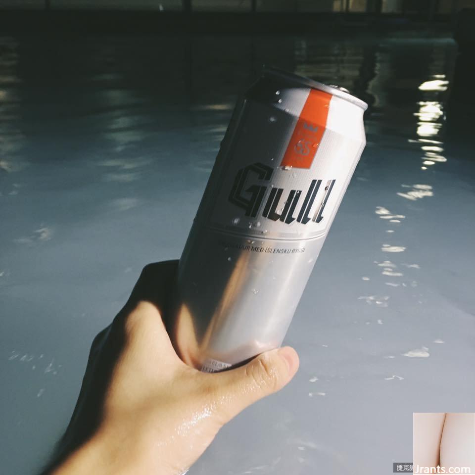 Một cô gái xinh đẹp với bộ ngực 34E ~ Quanquan (Guo Yanling) ~ Mặc bikini ngâm mình trong suối nước nóng và uống rượu trong khách sạn Iceland (? Siêu thoải mái (38P) - Ảnh 18