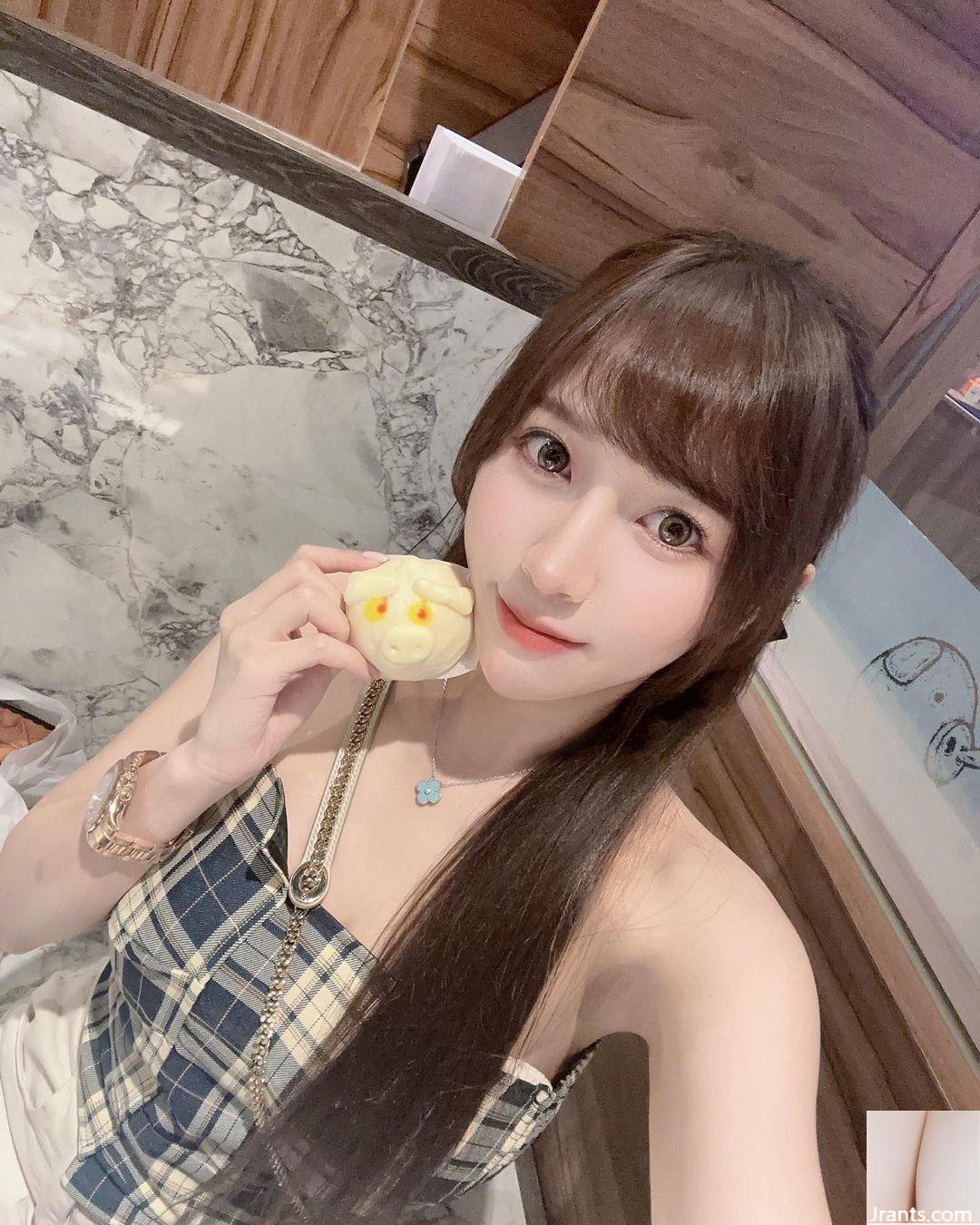 Cô nàng đáng yêu “Tiểu 8” có đôi mắt ngấn nước và góc nhìn thấp đầy cám dỗ (10P) - Ảnh 4