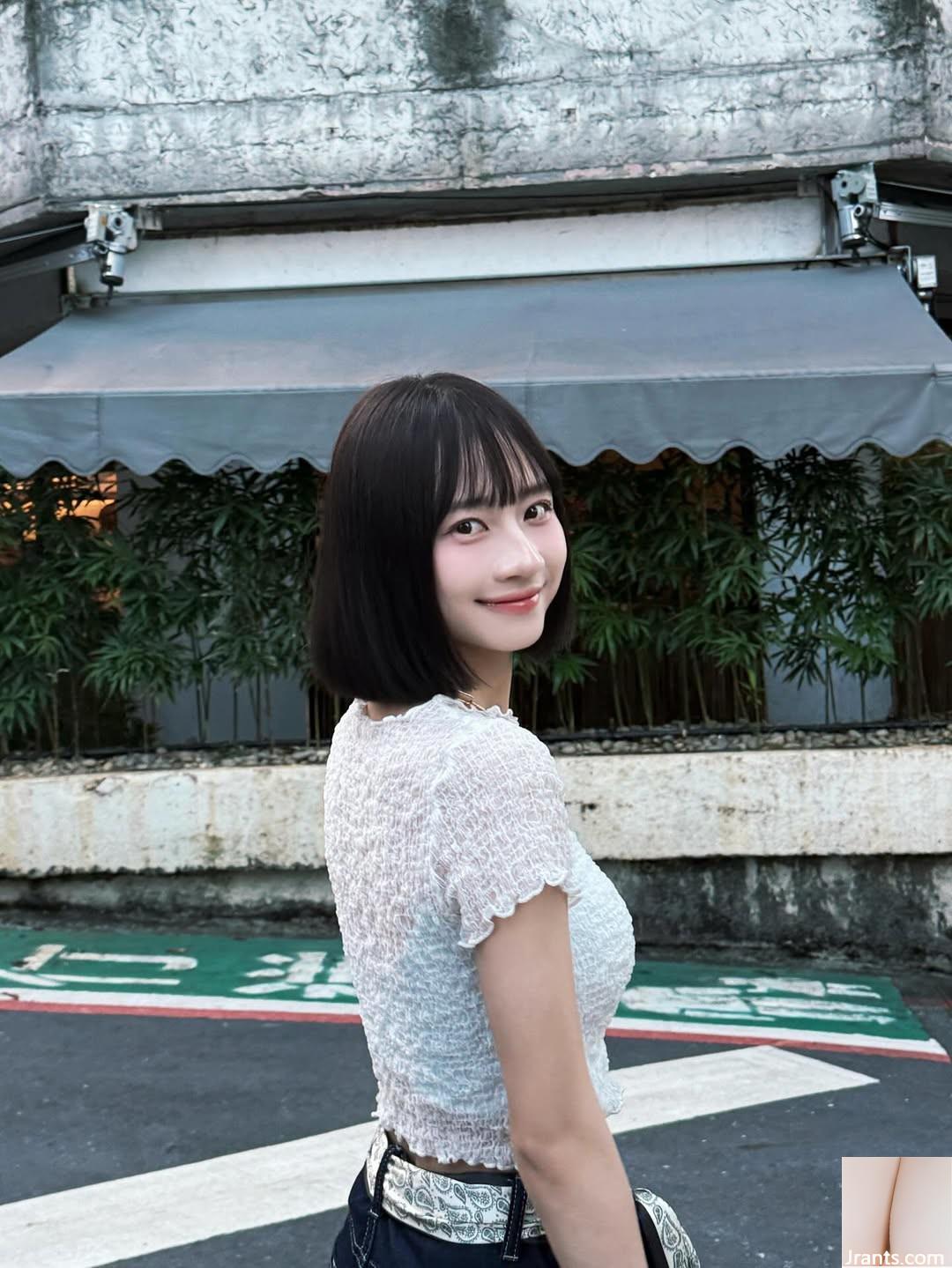 Nụ cười ngọt ngào của “Cai Yunxi” toát lên vẻ yêu thương (10P)