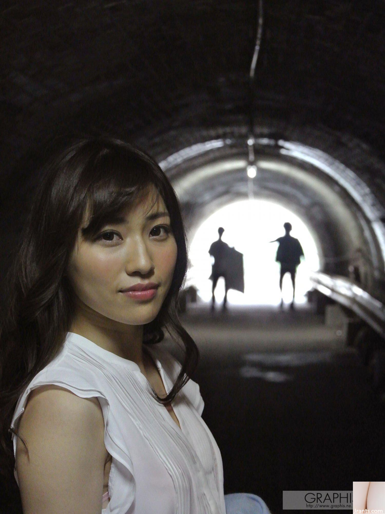 Masami Ichikawa (Graphis) “Tôi) ở đây” (25-03-2016) (147P) - Ảnh 143