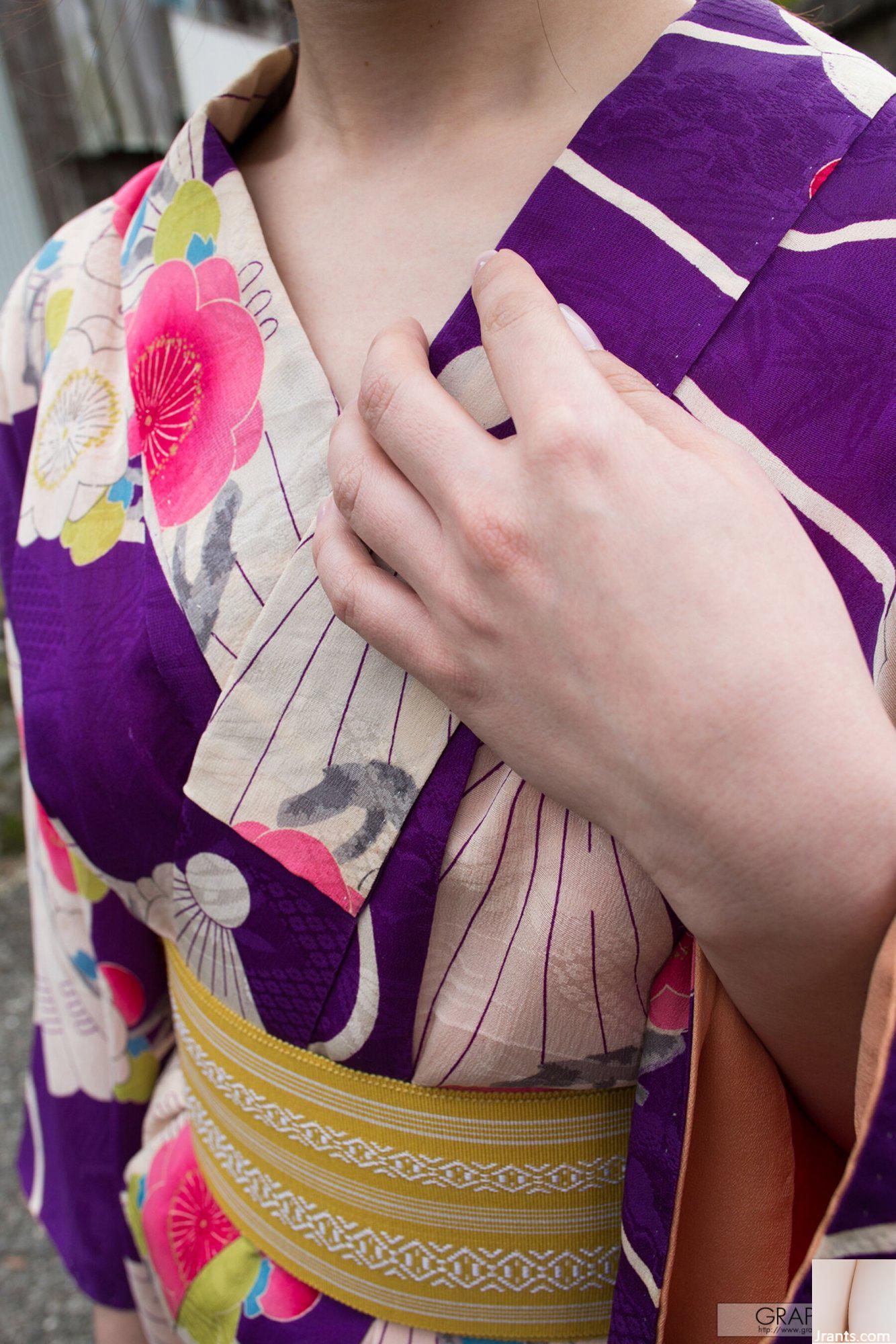 Masami Ichikawa (Graphis) “Tôi) ở đây” (25-03-2016) (147P) - Ảnh 57