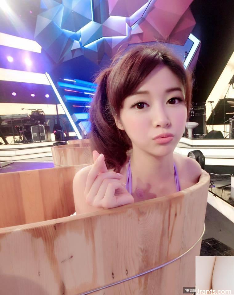 Bikini khoe bộ ngực khủng trắng như tuyết ~ Kiều mạch thành ngữ ~ Bộ ngực D “hình tình yêu” bùng nổ và nóng bỏng (85P)