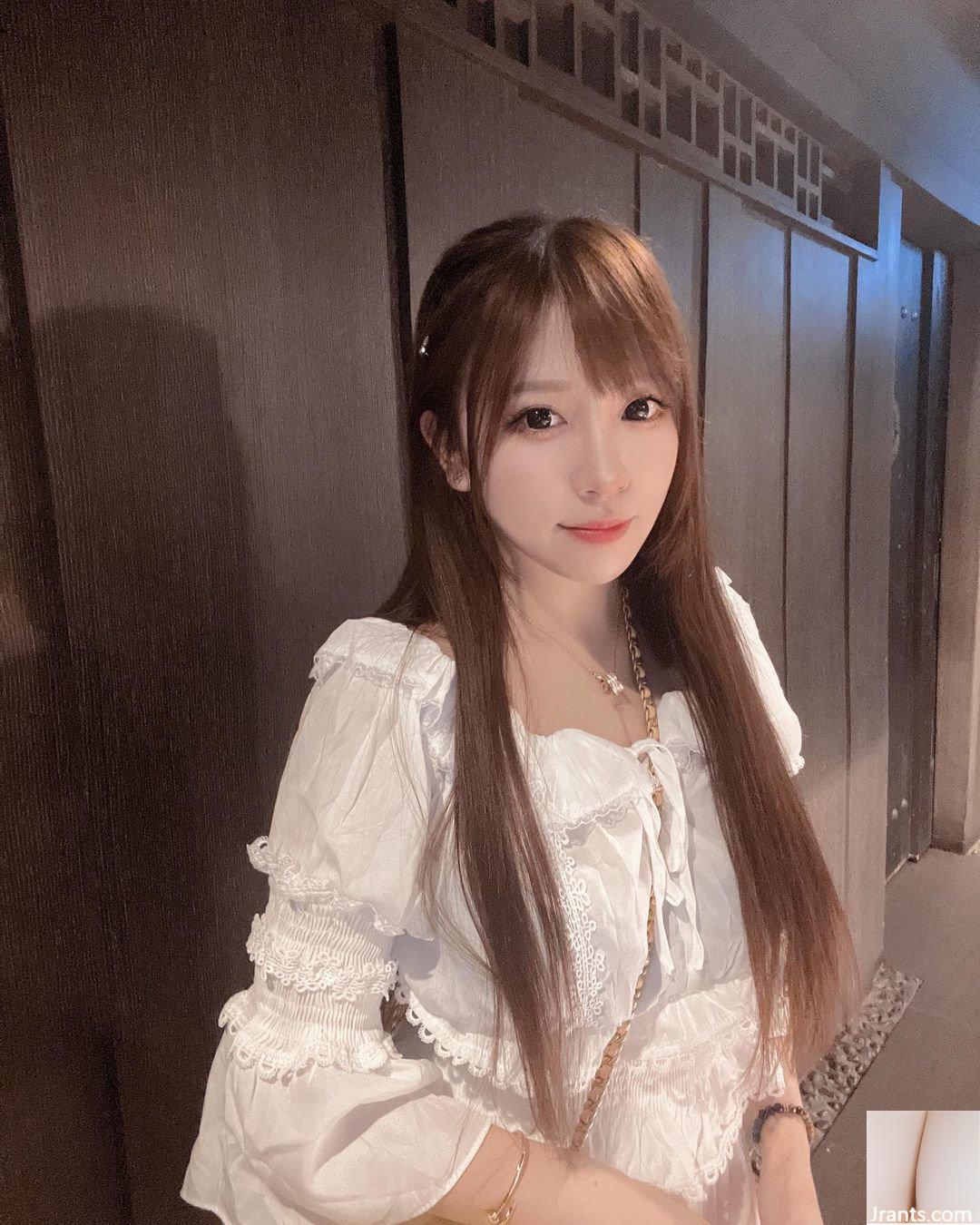 Cô nàng đáng yêu “Tiểu 8” có đôi mắt ngấn nước và góc nhìn thấp đầy cám dỗ (10P) - Ảnh 9