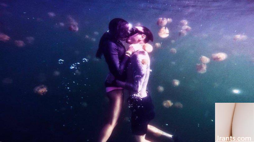 Sinh nhật lần thứ 30 của Cai Shiyun, khe hở vô tận, mông và bikini (40P)