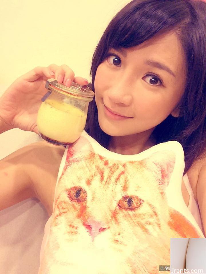 32D Hot Madou ~ Mia Wei Keren ~ selfie mờ ảo trên giường với đôi chân xinh đẹp lộ ra ngoài, khoe khí chất và vẻ đẹp (61P) - Ảnh 22