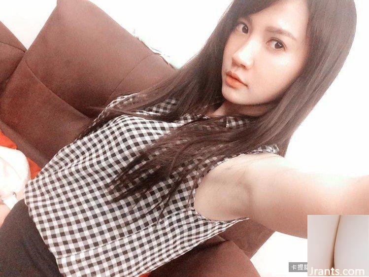 32D Hot Madou ~ Mia Wei Keren ~ selfie mờ ảo trên giường với đôi chân xinh đẹp lộ ra ngoài, khoe khí chất và vẻ đẹp (61P) - Ảnh 27