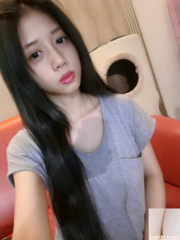 Hàu tươi nướng và cô gái xinh đẹp E-boob của Dongshi ~ Lin Yiting ~ chụp ảnh tự sướng trong xe với chiếc váy chữ V khoét sâu và con đường sự nghiệp lâu dài của cô ấy thật tuyệt vời (38P) - Ảnh 22