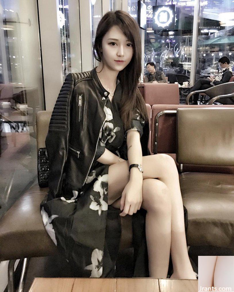 Cô gái xinh đẹp với thân hình đáng kinh ngạc, đôi chân đẹp, khuôn mặt và vòng eo thon, làn da trắng và đôi mắt điện ~ Crystal Lee ~ Làm sao tôi có thể đứng được khi đi xe đạp như thế này (55P) - Ảnh 35