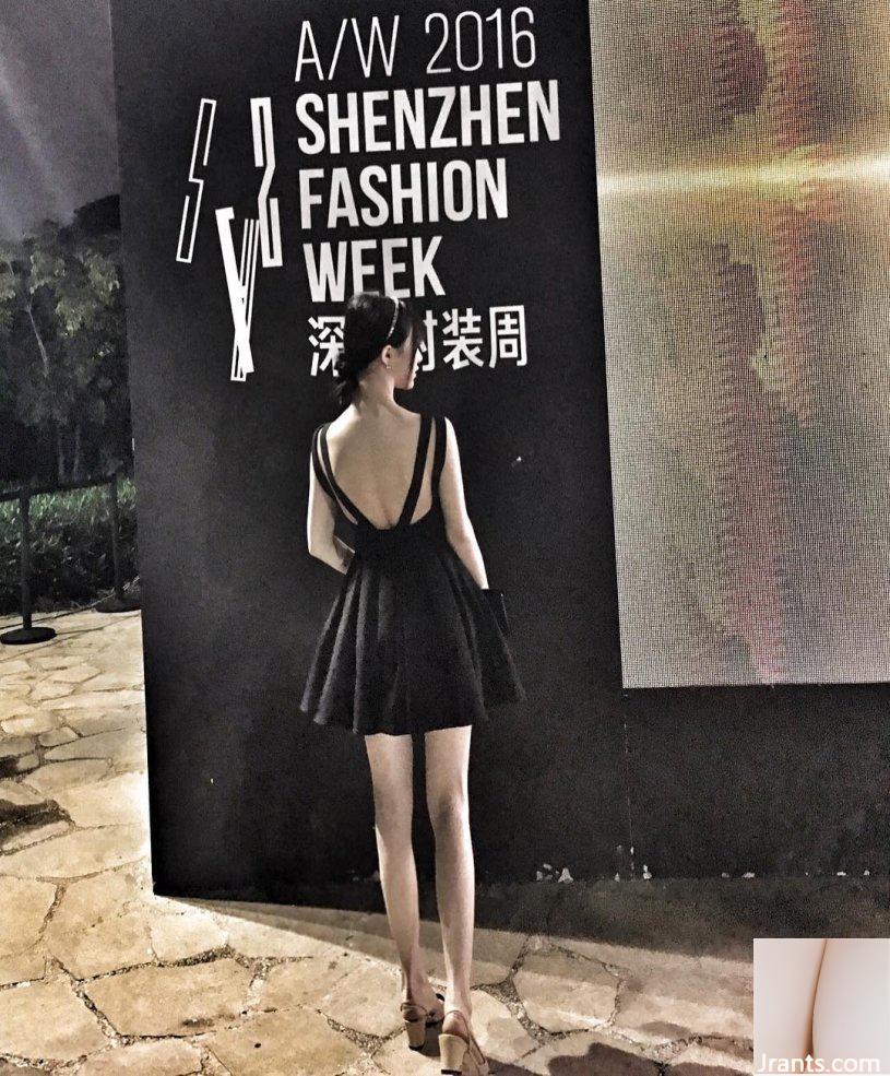 Cô gái xinh đẹp với thân hình đáng kinh ngạc, đôi chân đẹp, khuôn mặt và vòng eo thon, làn da trắng và đôi mắt điện ~ Crystal Lee ~ Làm sao tôi có thể đứng được khi đi xe đạp như thế này (55P) - Ảnh 50