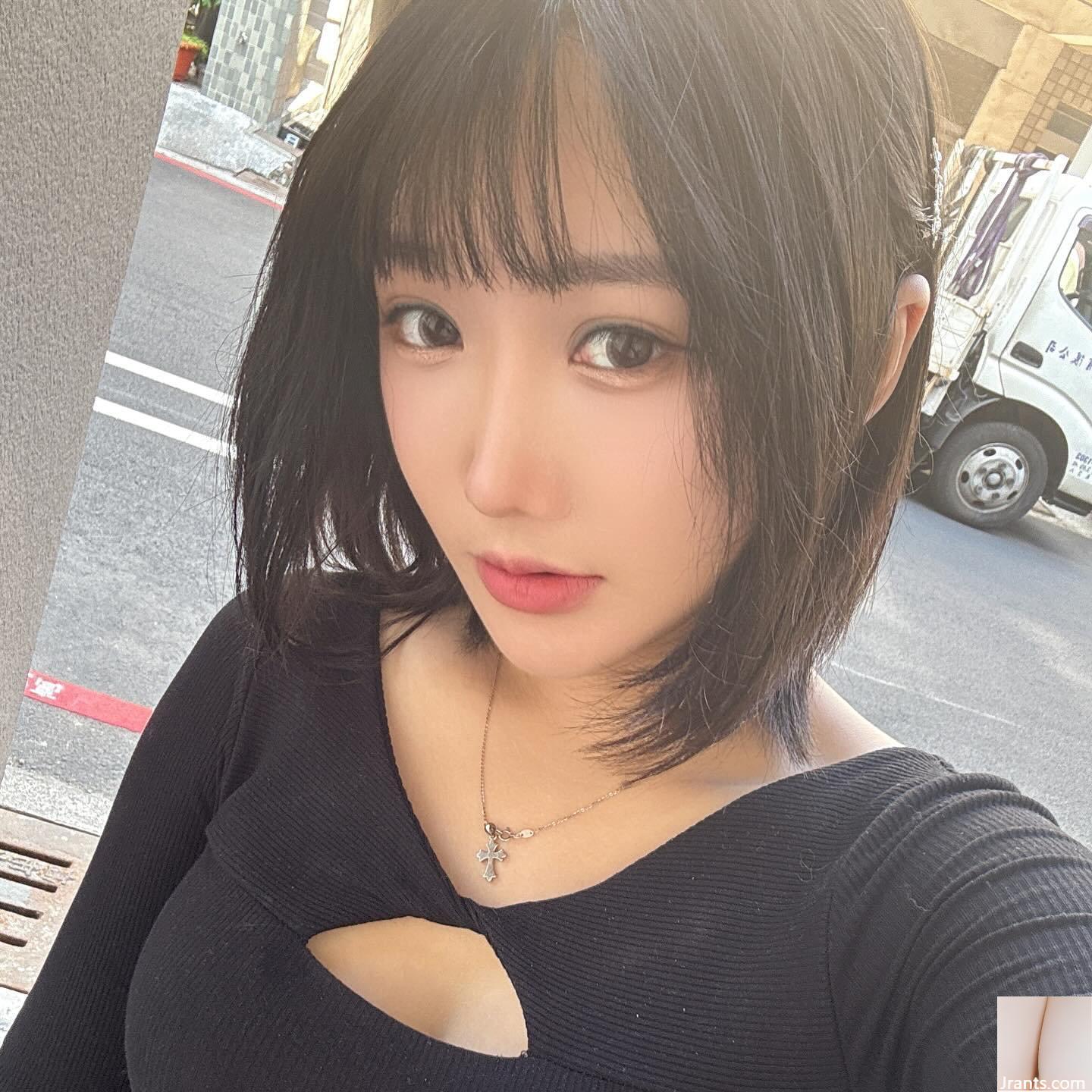 “Bướm” thuần khiết và ngọt ngào, có nụ cười rất tươi và rất dễ chữa lành (10P) - Ảnh 10