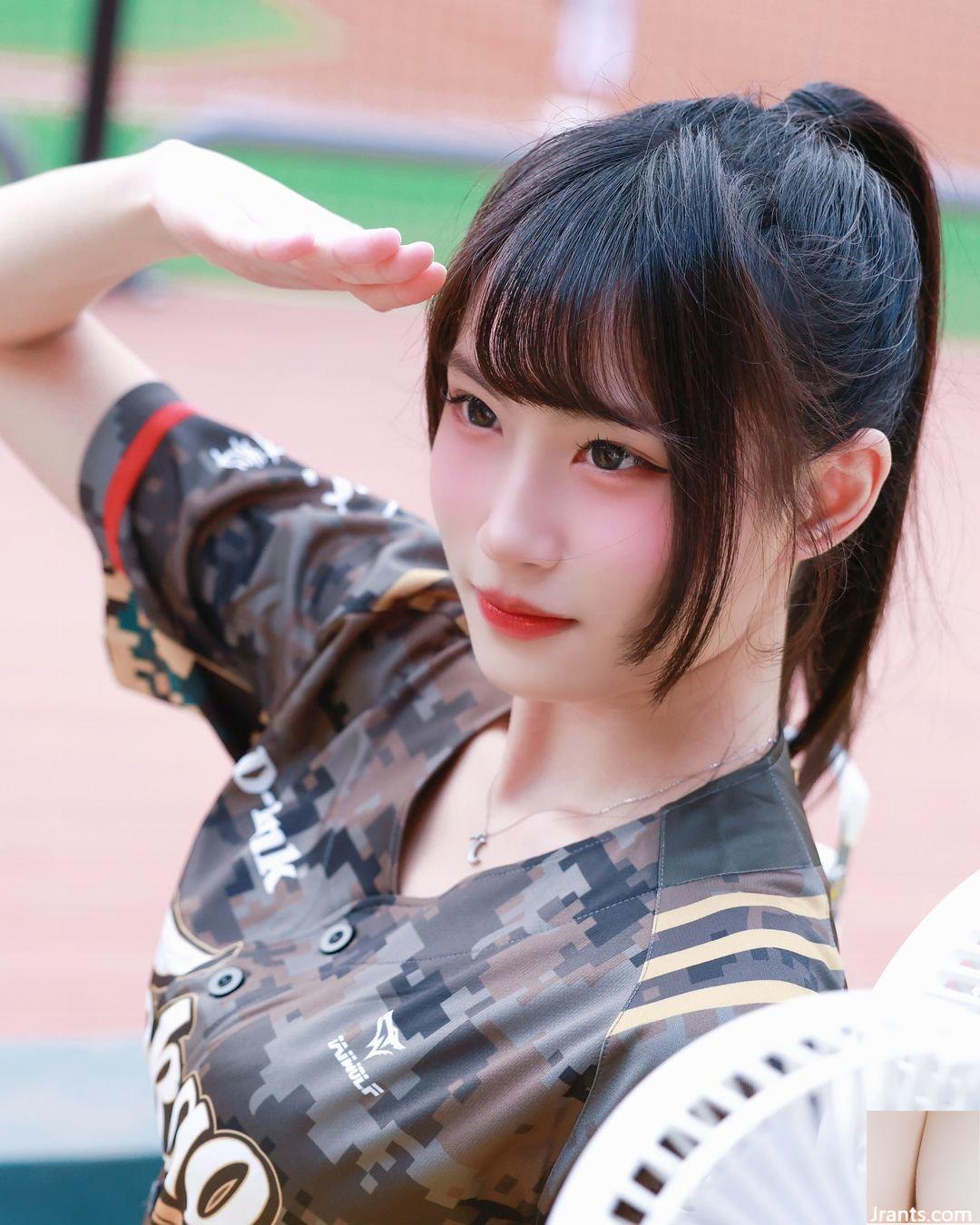 “Lý Lê” có đôi mắt điện khiến người ta mê mẩn Amino Q Perfect Tiancai (10P) - Ảnh 2