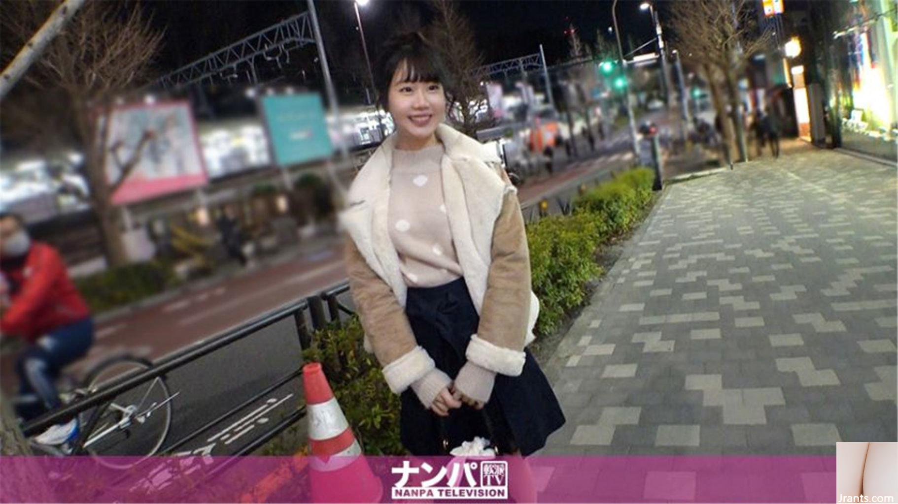 Shion, 20 tuổi, sinh viên đại học, rất mềm yếu, lần chụp đầu tiên