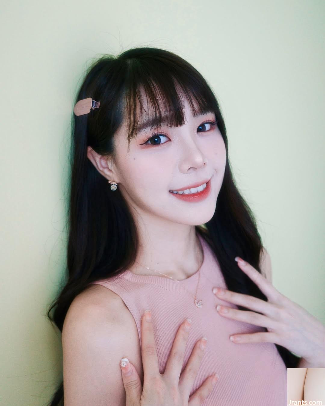 Vòng một nóng bỏng của “Xi Xi” thổi bùng và vóc dáng gợi cảm khiến dân tình phát cuồng (10P) - Ảnh 4