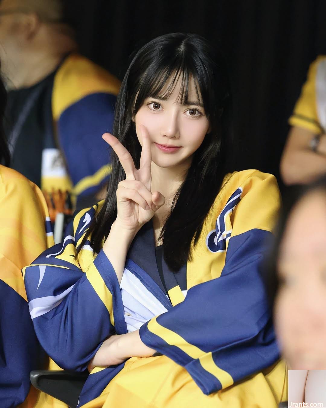 Đôi mắt to, sâu và dáng người gợi cảm của “Yi Chen” sẽ quyến rũ trái tim bạn (10P) - Ảnh 5