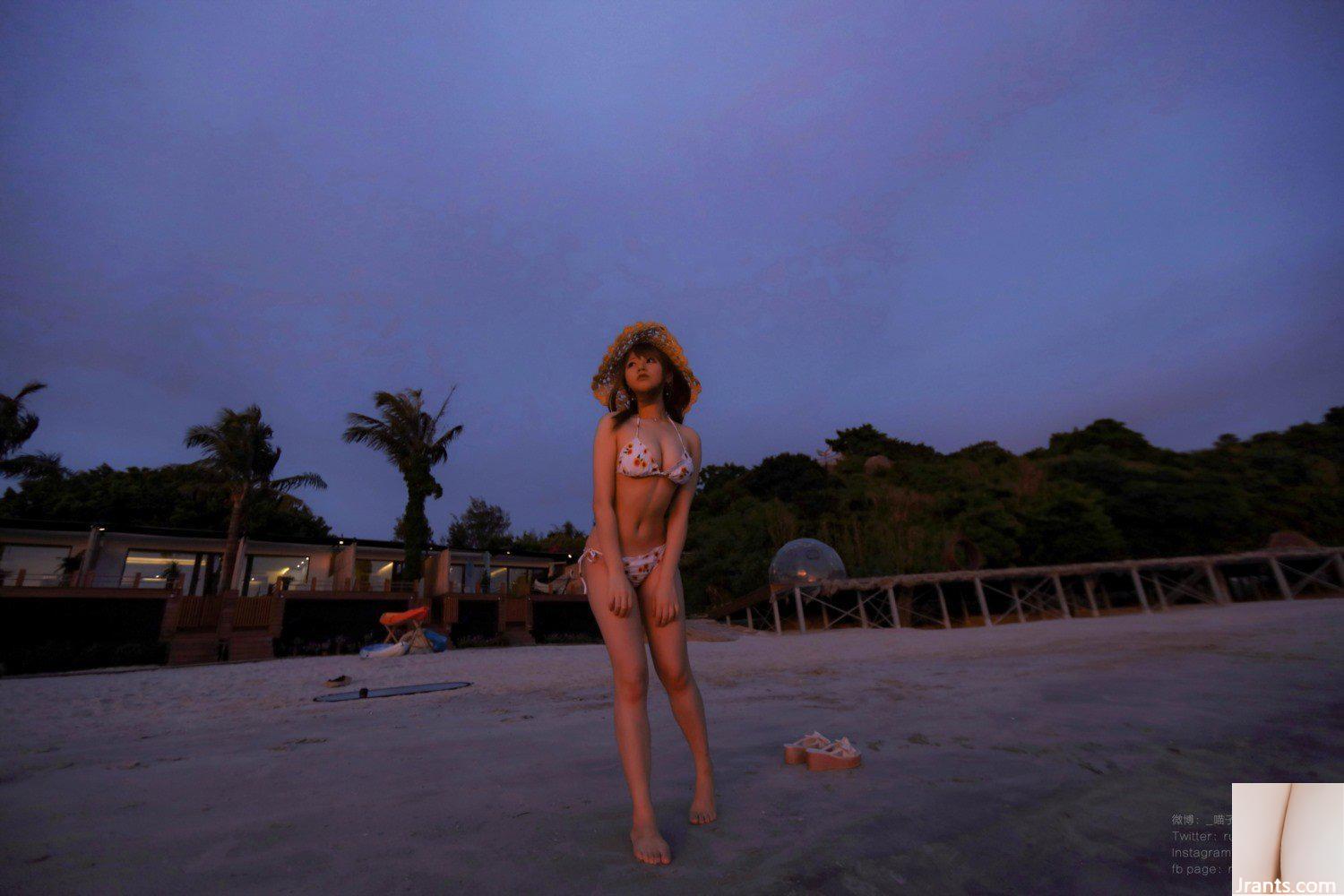 (Nyako) Bikini hướng dương (66P) - Ảnh 21