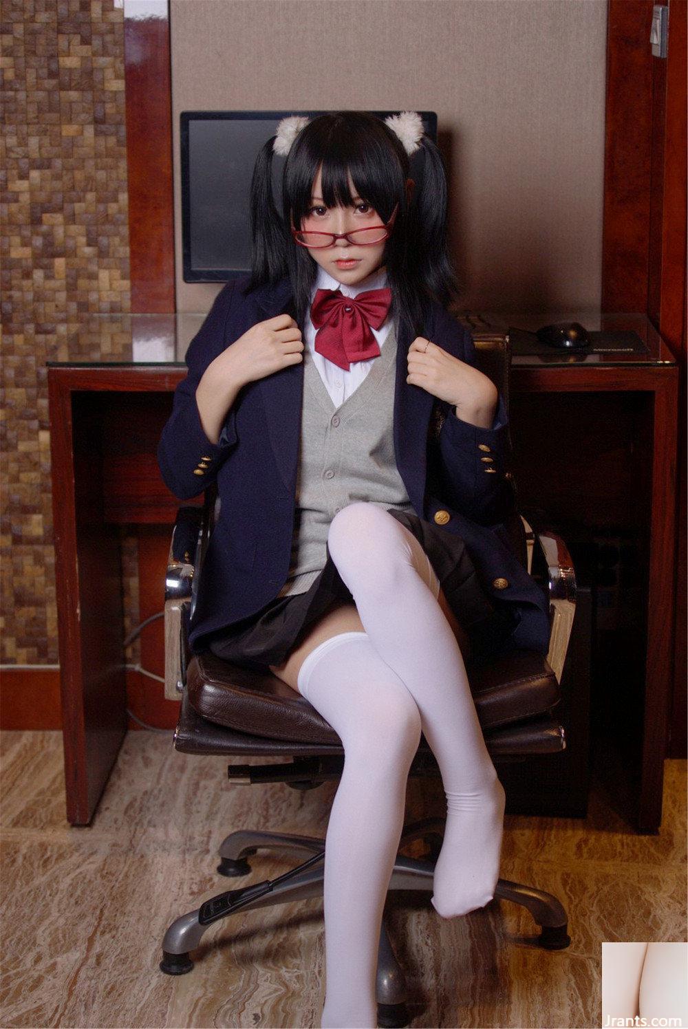 Silver 81x Shake Music “School Act” Quần tất trắng và tất đen quá hấp dẫn (60P) - Ảnh 31