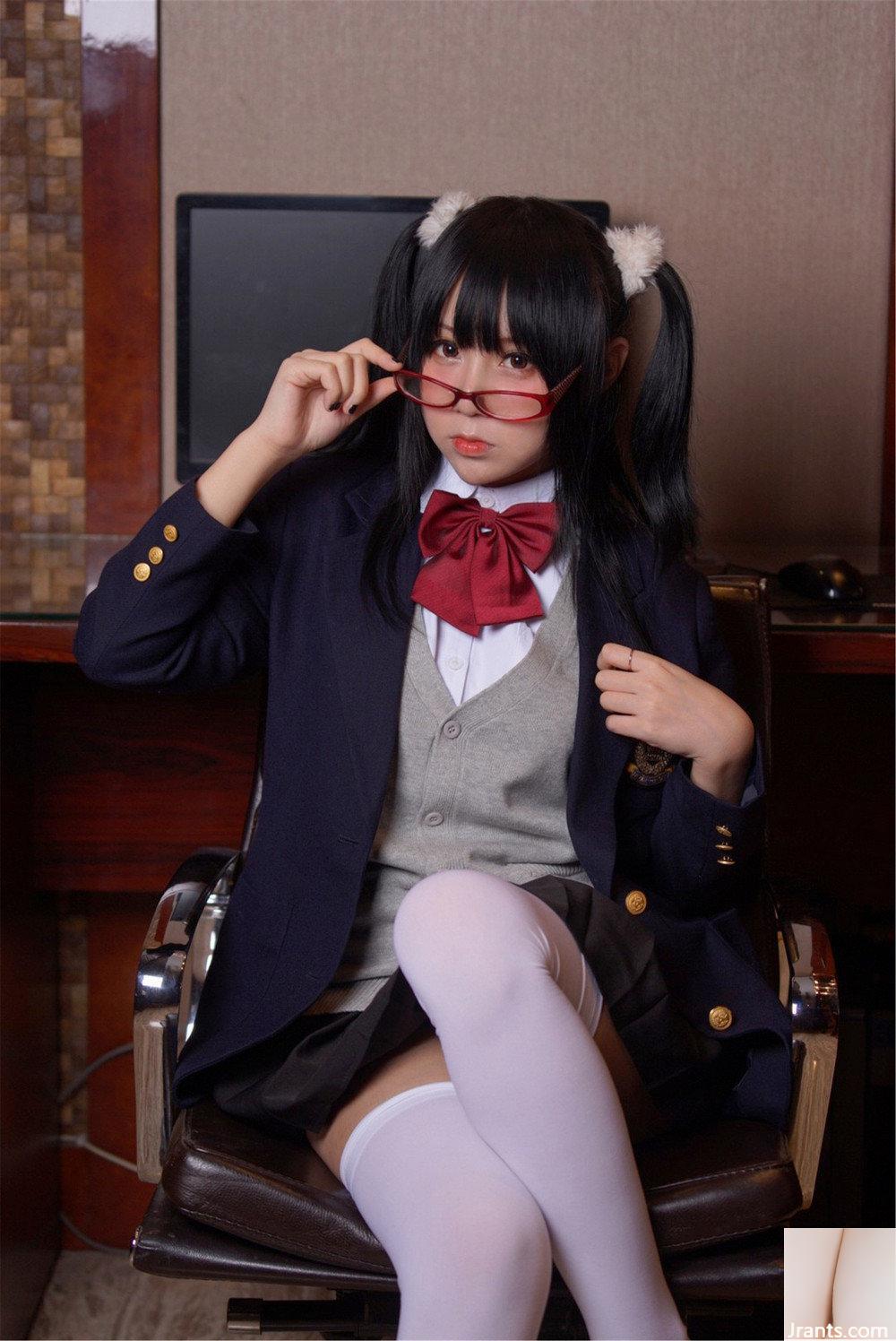 Silver 81x Shake Music “School Act” Quần tất trắng và tất đen quá hấp dẫn (60P) - Ảnh 32