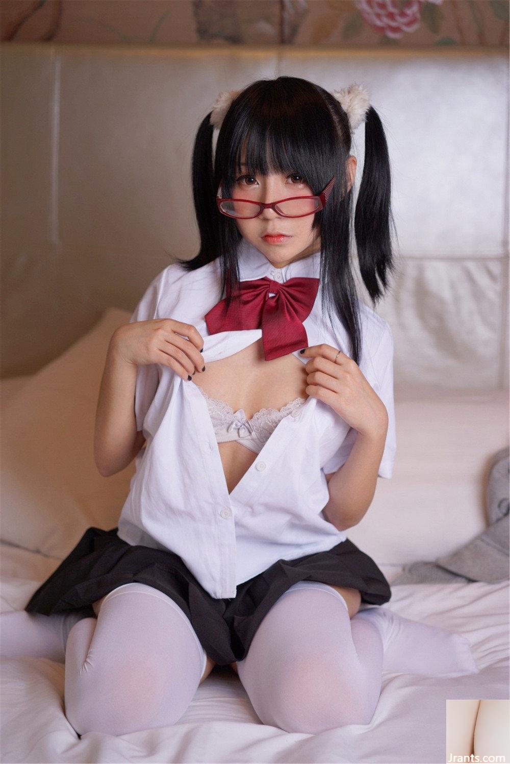 Silver 81x Shake Music “School Act” Quần tất trắng và tất đen quá hấp dẫn (60P) - Ảnh 58