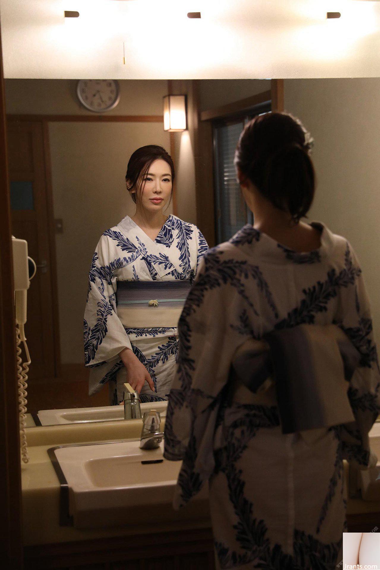 Kazuko Iwamoto – Bộ sưu tập ảnh hậu kỹ thuật số hàng tuần “Ikanai Traveling” Set-02 (28P) - Ảnh 21