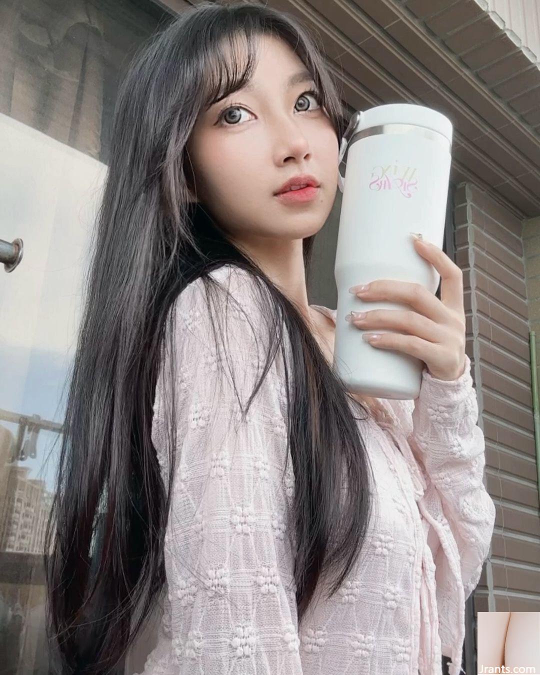 Người đẹp “Yi Li” có đường nét khuôn mặt thanh tú, sâu sắc và khí chất tươi tắn, tinh tế (10P) - Ảnh 2