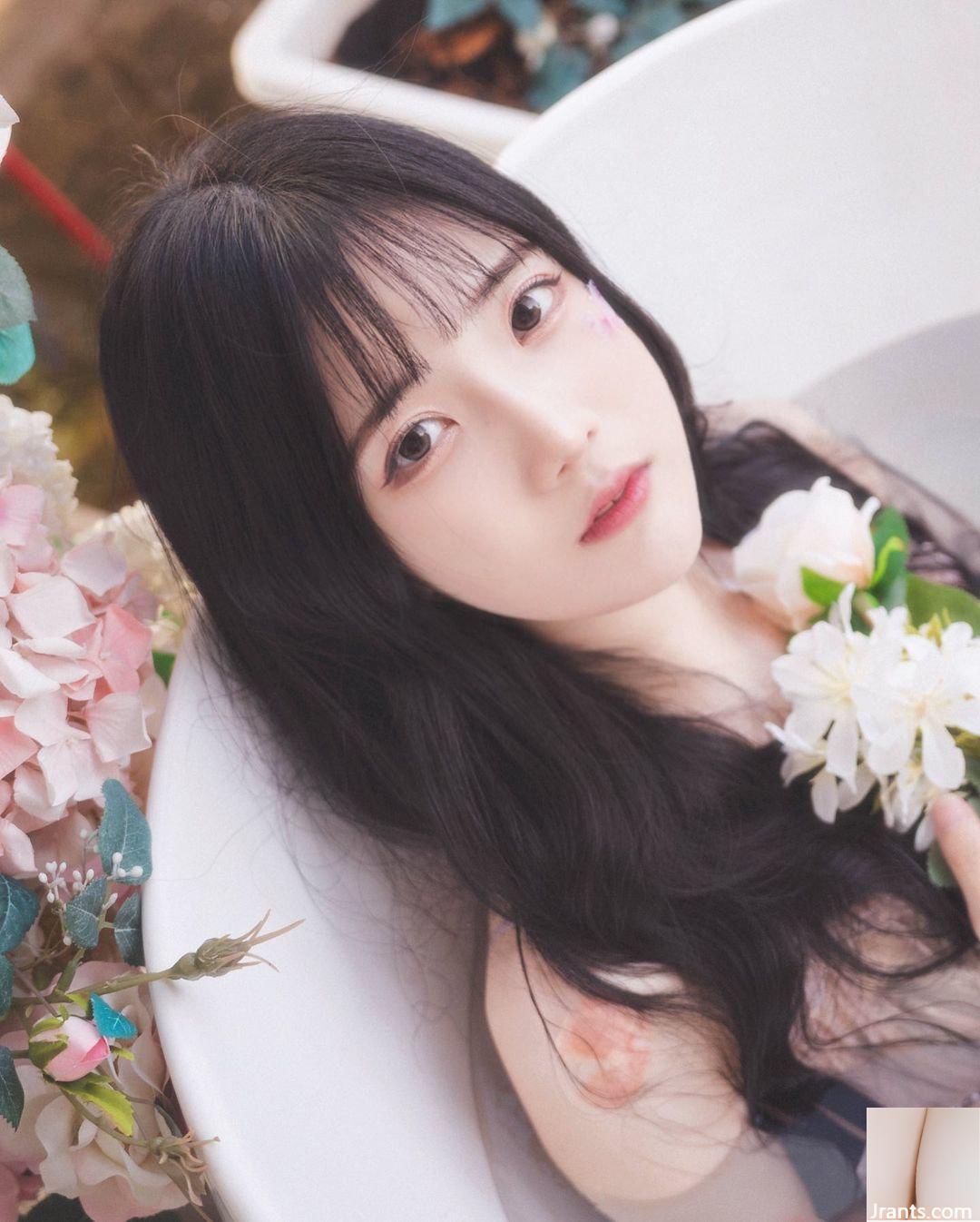 Hot girl “En Enん” có đôi mắt to phóng khoáng, bộ ngực mềm mại như nước chinh phục sự chú ý của đàn ông (10P) - Ảnh 10