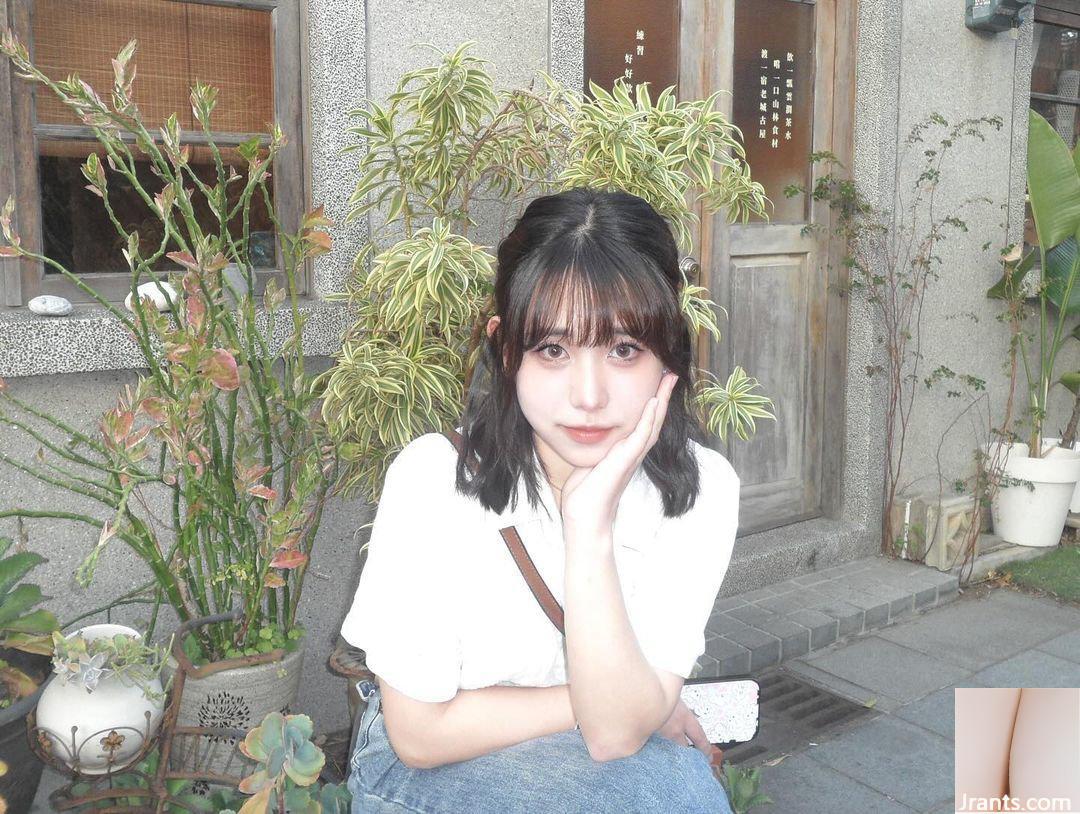 Cô gái xinh đẹp tươi tắn “cpyy” có nụ cười ngọt ngào và đôi mắt điện hút hồn và quyến rũ (10P) - Ảnh 6