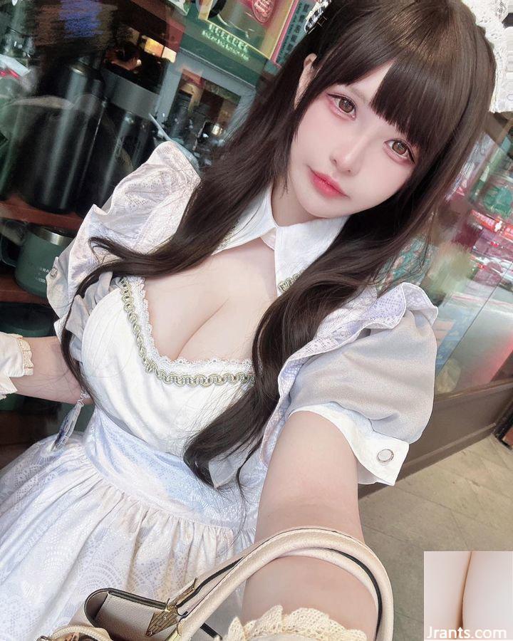 Rãnh sâu của người dẫn chương trình trực tiếp “Marika” để lộ bộ ngực căng tròn và đầy đặn siêu quyến rũ (10P) - Ảnh 2