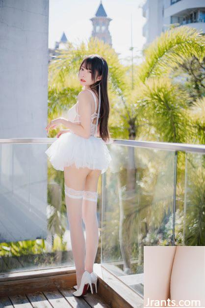 (Người mẫu Trung Quốc) Vanilla Meow Lulu-Yangzhi Ganlu “Váy voan trắng” (48P) - Ảnh 25