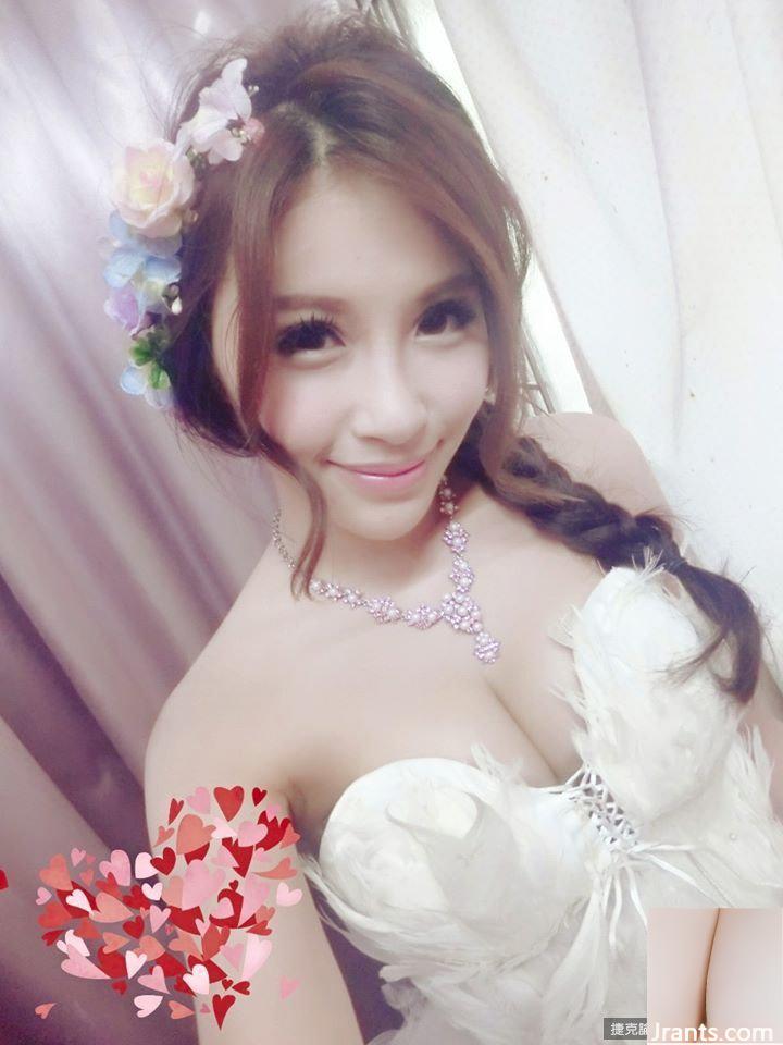 Những động tác của nữ thần gợi cảm Wu Yuqi Lillian quá quyến rũ (41P) - Ảnh 18