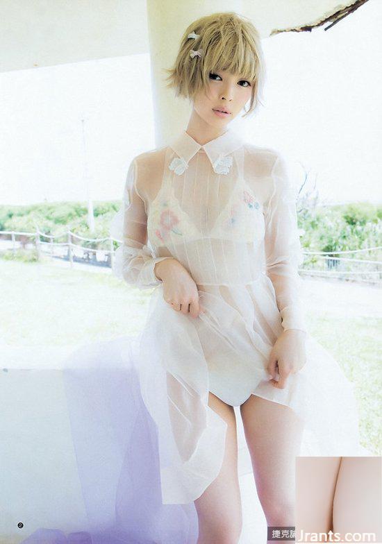 Moga Moga khoe dáng trong trang phục bikini và giành danh hiệu Nữ hoàng nước (21P) - Ảnh 6