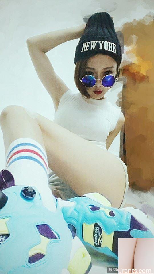 Hot girl tóc ngắn Ginger Bagel gợi cảm và vui tươi (20P) - Ảnh 7