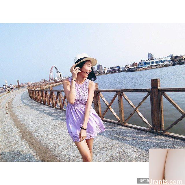 Cô nàng nóng bỏng với làn da trắng, ngọt ngào và ngực khủng Tiancai đến từ Đại học Y Trung Sơn ~ Emily ~ nóng bỏng bên đường ray đến nỗi cô sẵn sàng khoe dáng bằng những bức ảnh cắt xẻ sâu (59P) - Ảnh 3