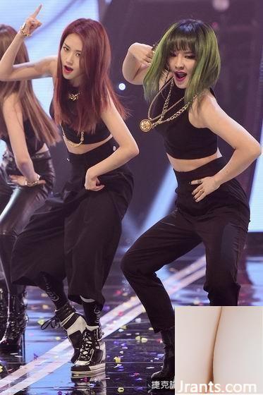 Tạp chí “APLUS”~HyunA cởi bỏ nội y! Nam bán cầu + lộ mông tươi tắn (30P) - Ảnh 21