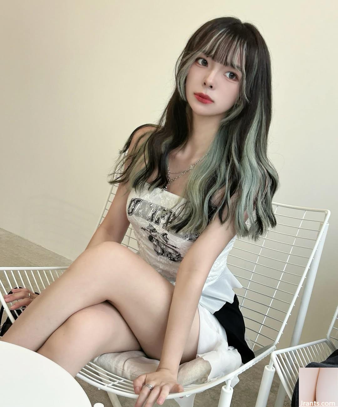 Hot girl gợi cảm “Zhang Wenchun” có ngoại hình và thân hình không tì vết (10P) - Ảnh 4